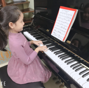 Khóa Học Đàn Piano Đệm Hát